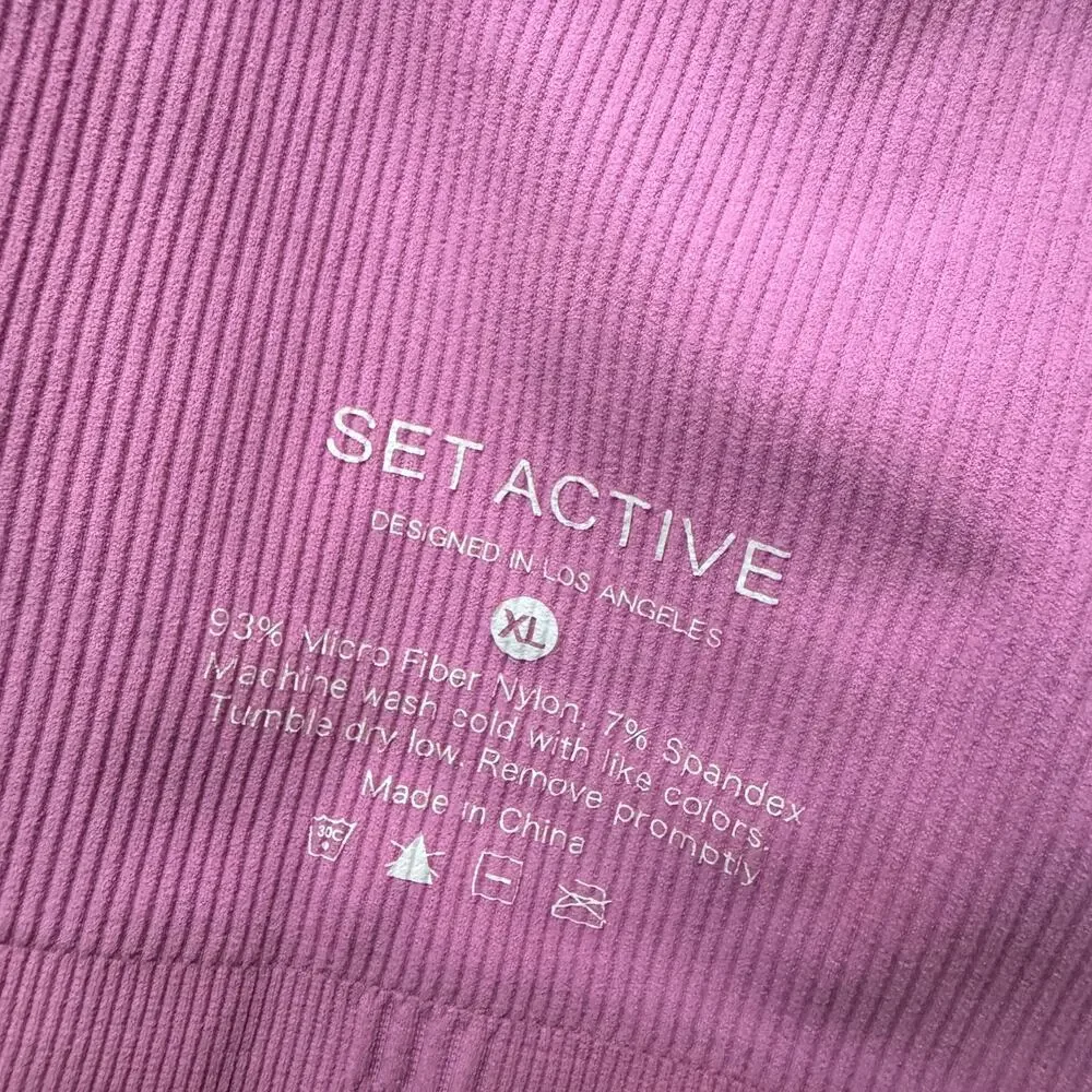 SET Active pink charm